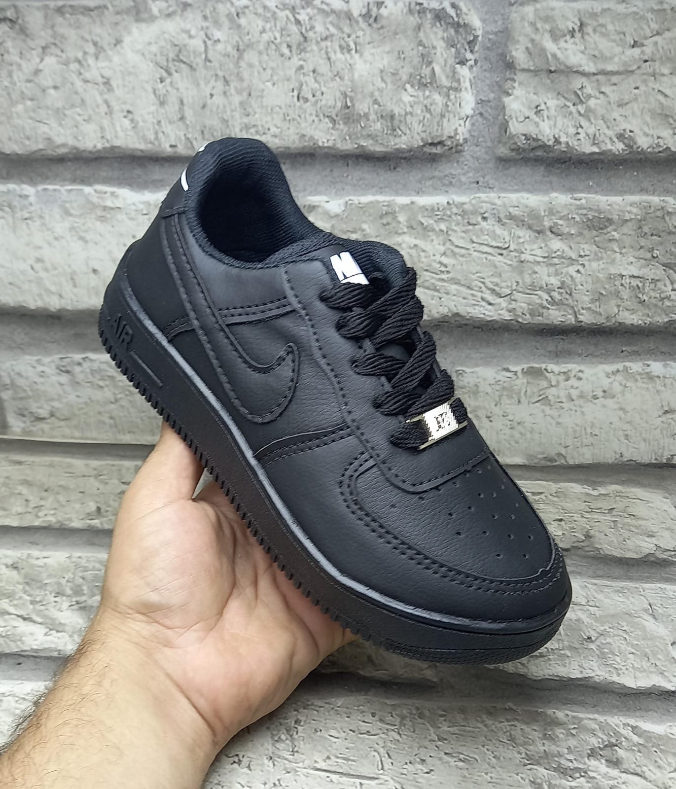 Air force hot sale preto infantil