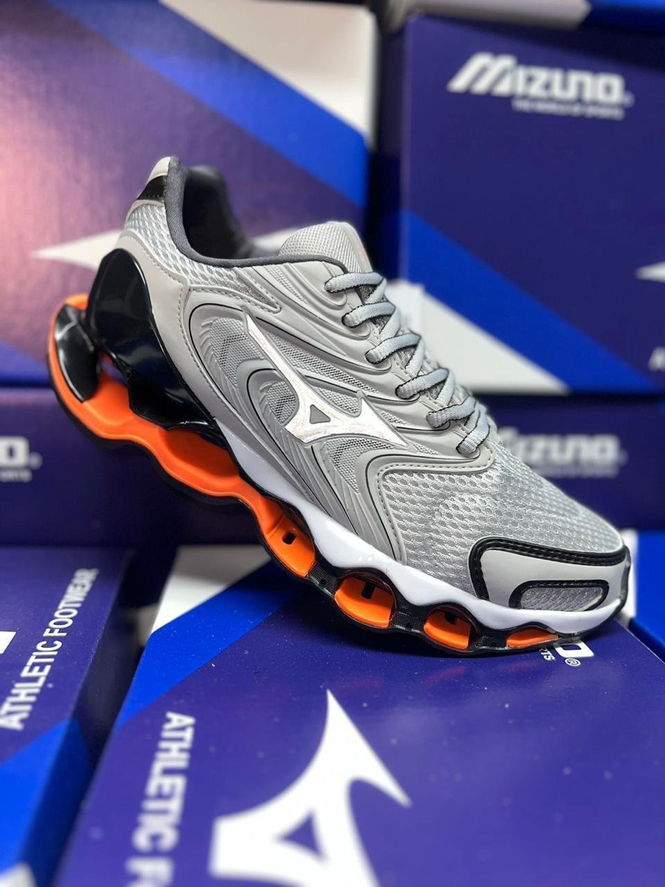 Mizuno 12 cinza/laranja | Wolf Premium