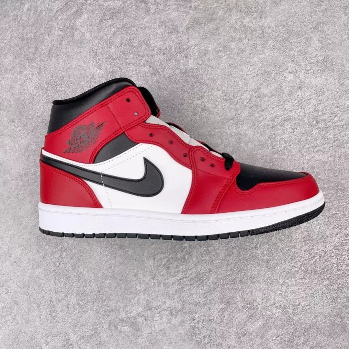 Jordan 1 online black toe mid