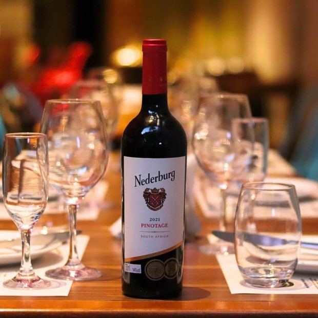 【WM. ROGERS】 ディナーセット 31本 Lady Densmore Vinho Nederburg Pinotage | África do Sul | Vida Vino | Vinhos