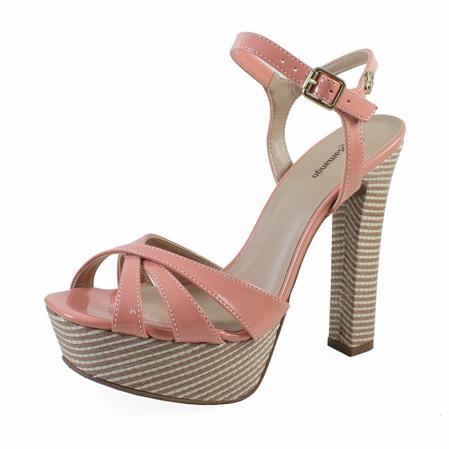 salto alto grosso meia pata