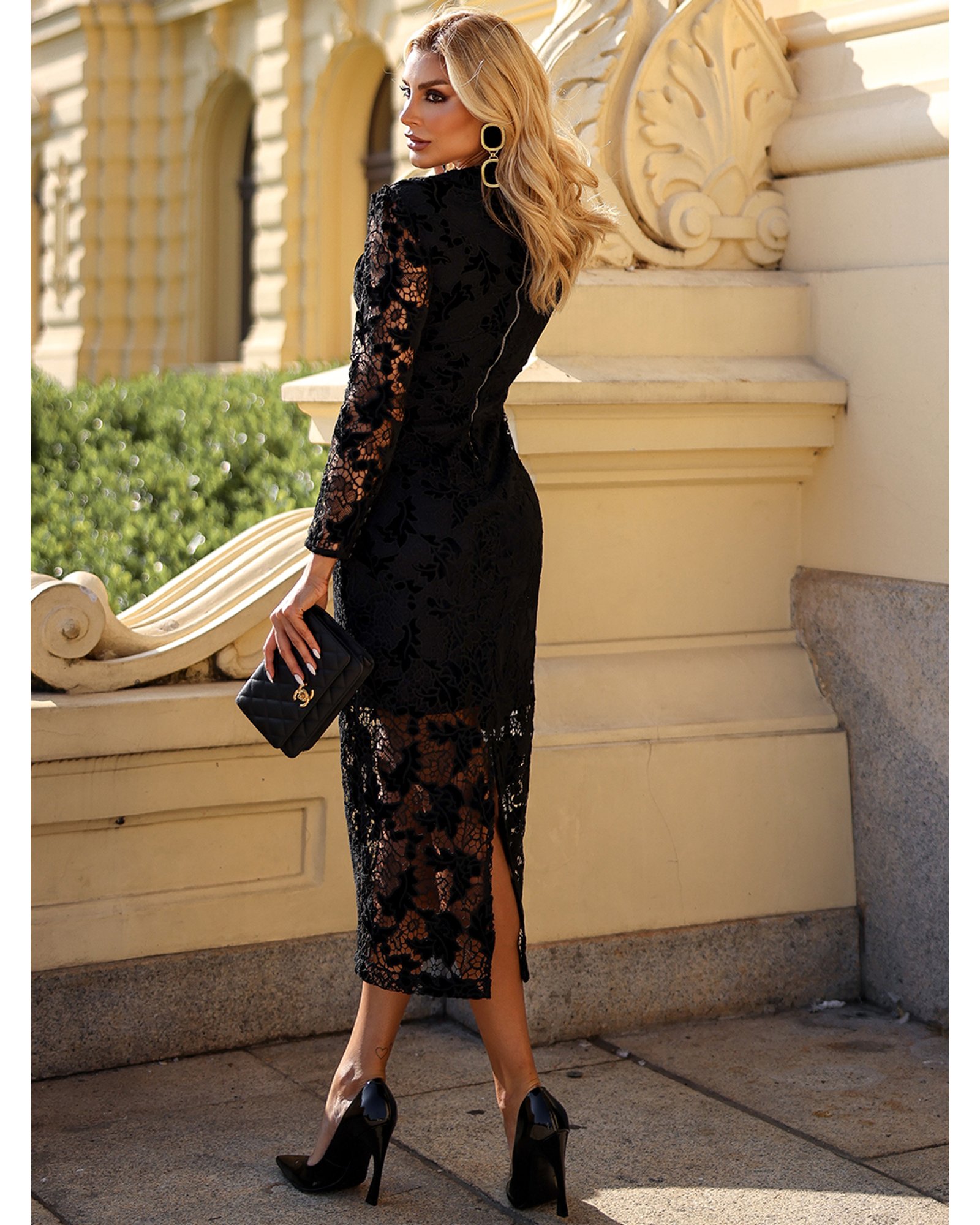 Vestido Midi Tubinho Com Coturno Coturno Vestido Preto Colado Com Bota  Vestido Midi Com Bota Over, image size:1600x2000