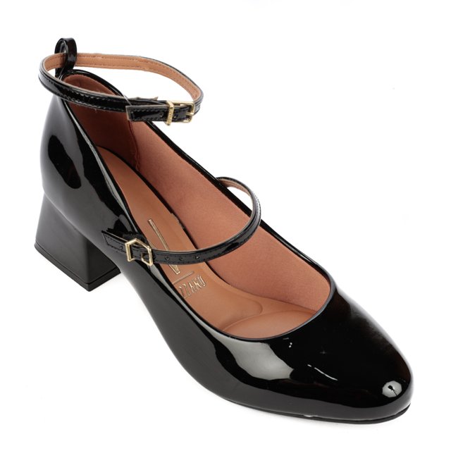 O sapato Scarpin Feminino Boneca Vizzano Feira de Calçados