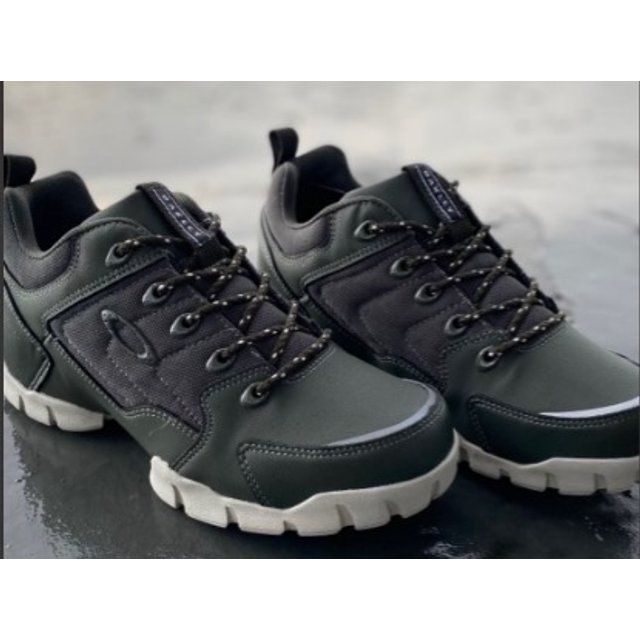 Oakley Halftrack Tênis Oakley Flak Cinza Halftrack Low Oakley