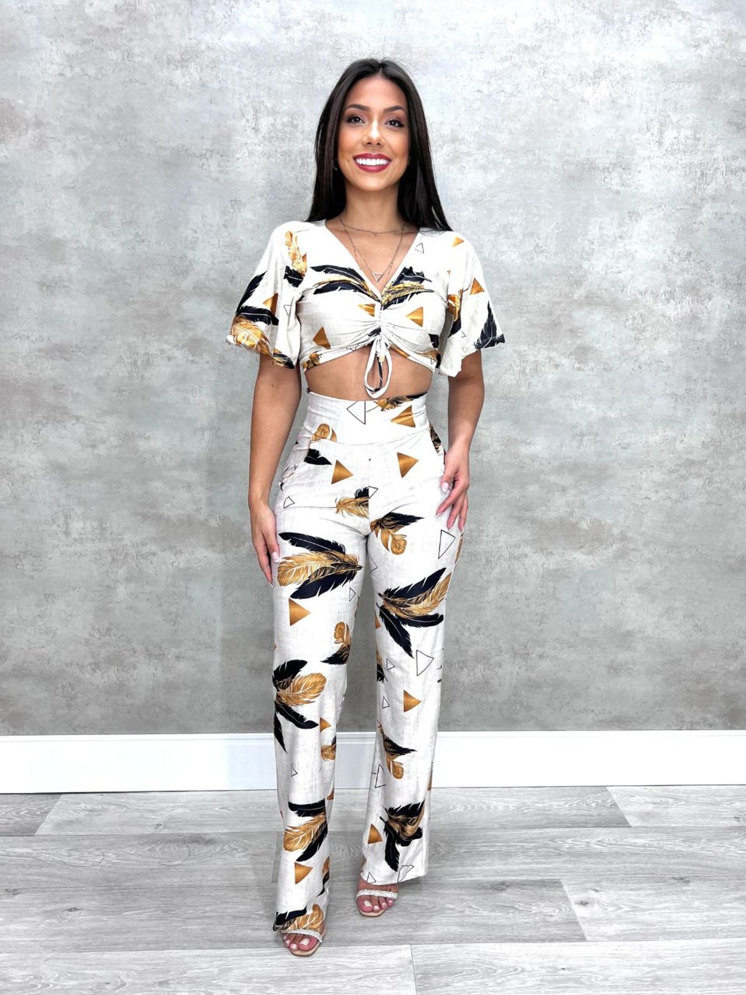 Conjunto Feminino Calça Pantalona e Cropped Manga Curta Cintura