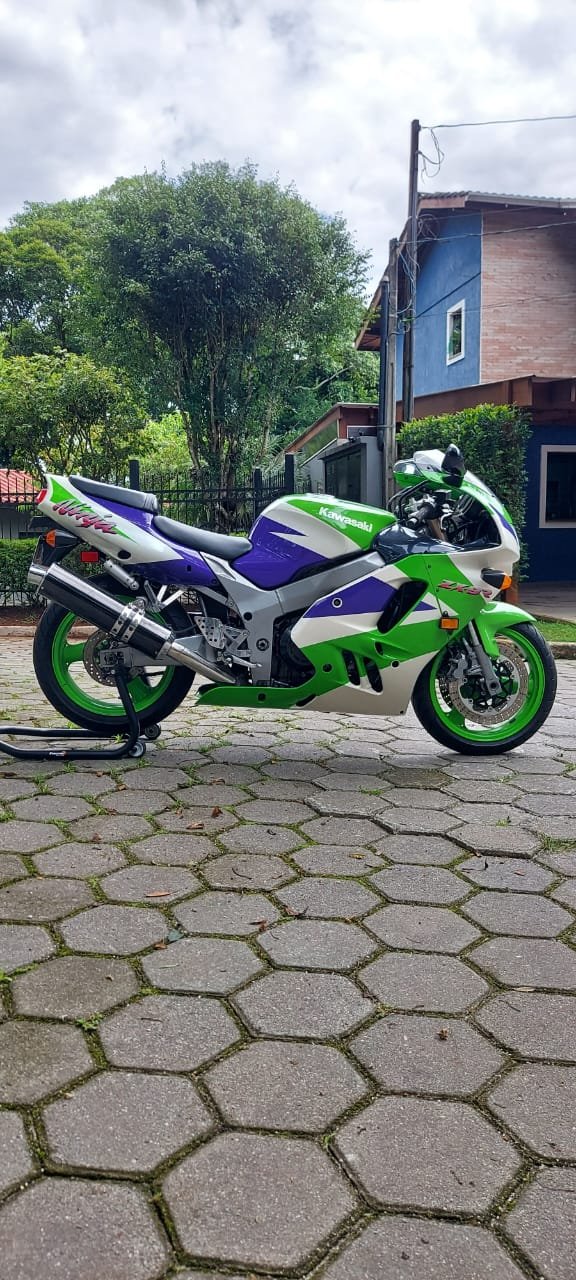 zx 9 r