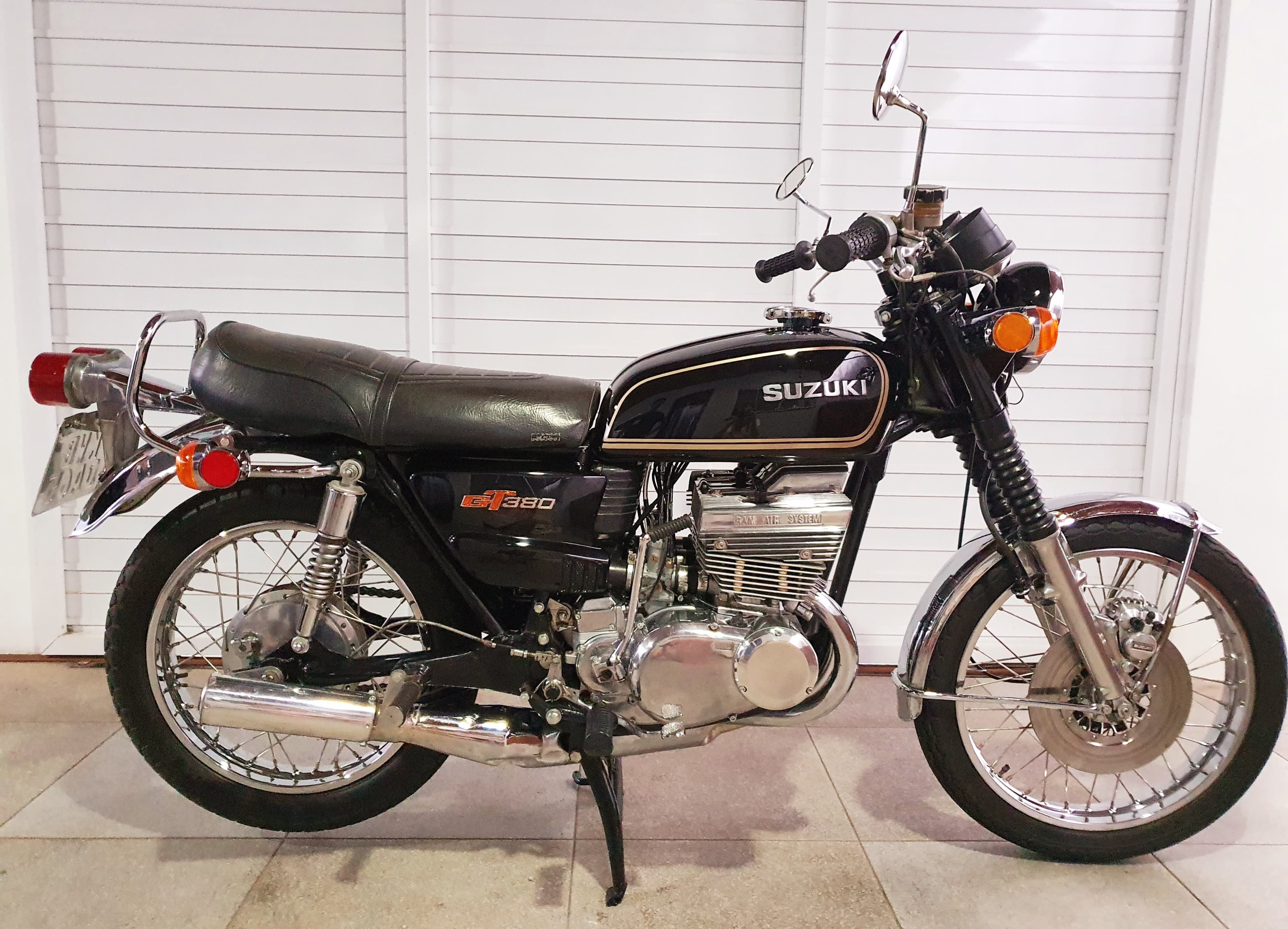 Suzuki GT 380 | Classificado Vintage riders