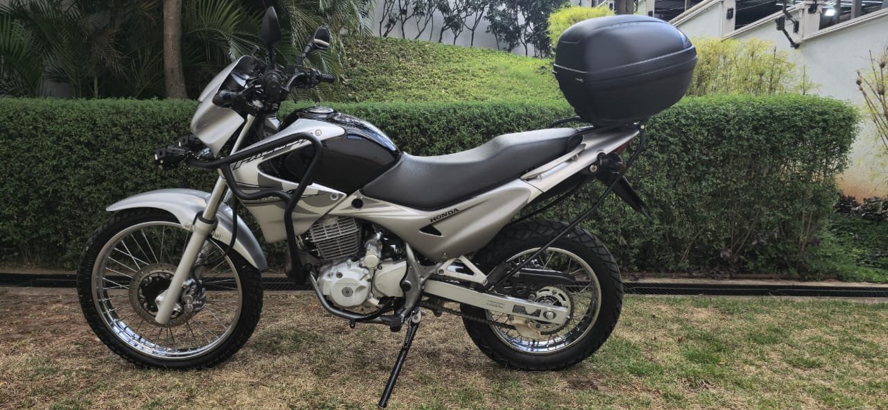 Honda NX 4 Falcon | Classificado Vintage riders