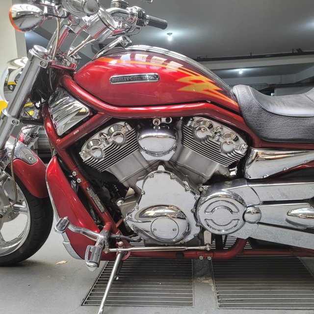 Harley Davidson V-Rod VRSCR | Classificado Vintage riders