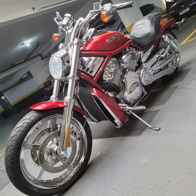 Harley Davidson V-Rod VRSCR | Classificado Vintage riders