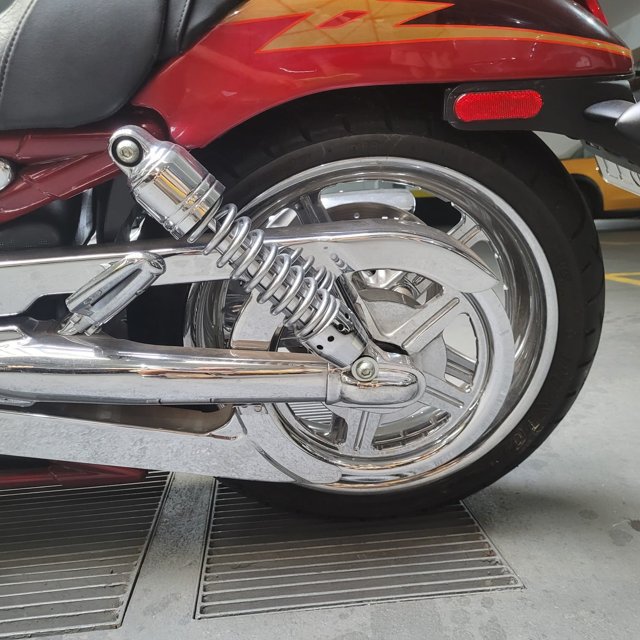Harley Davidson V-Rod VRSCR | Classificado Vintage riders