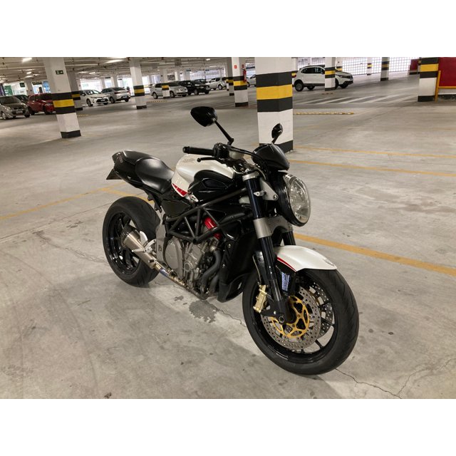 MV Agusta Brutale 910R | Classificado Vintage riders