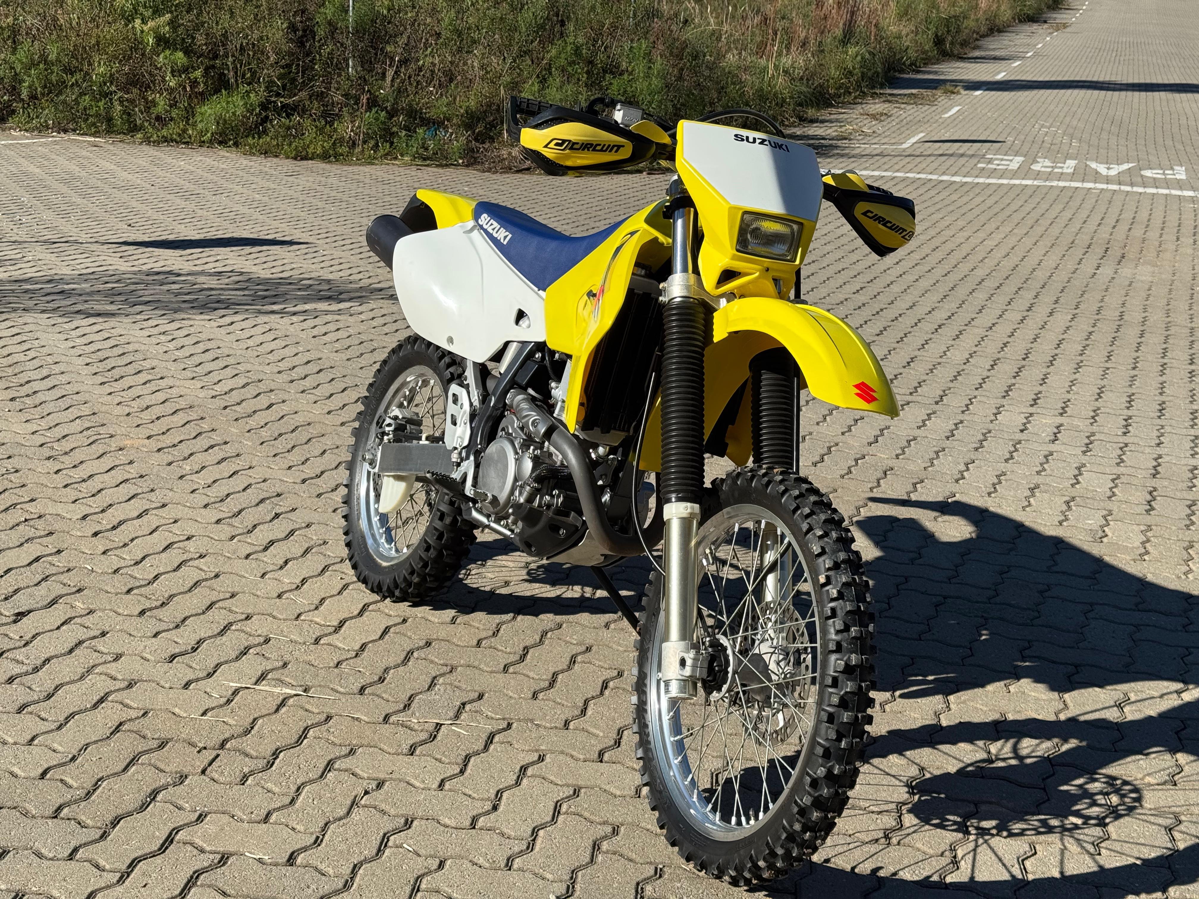 suzuki DR 400 Z | Classificado Vintage riders