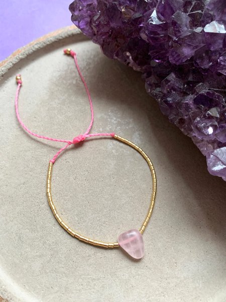 pulseira-mini-tubinhos-quartzo-rosa-ouro-2