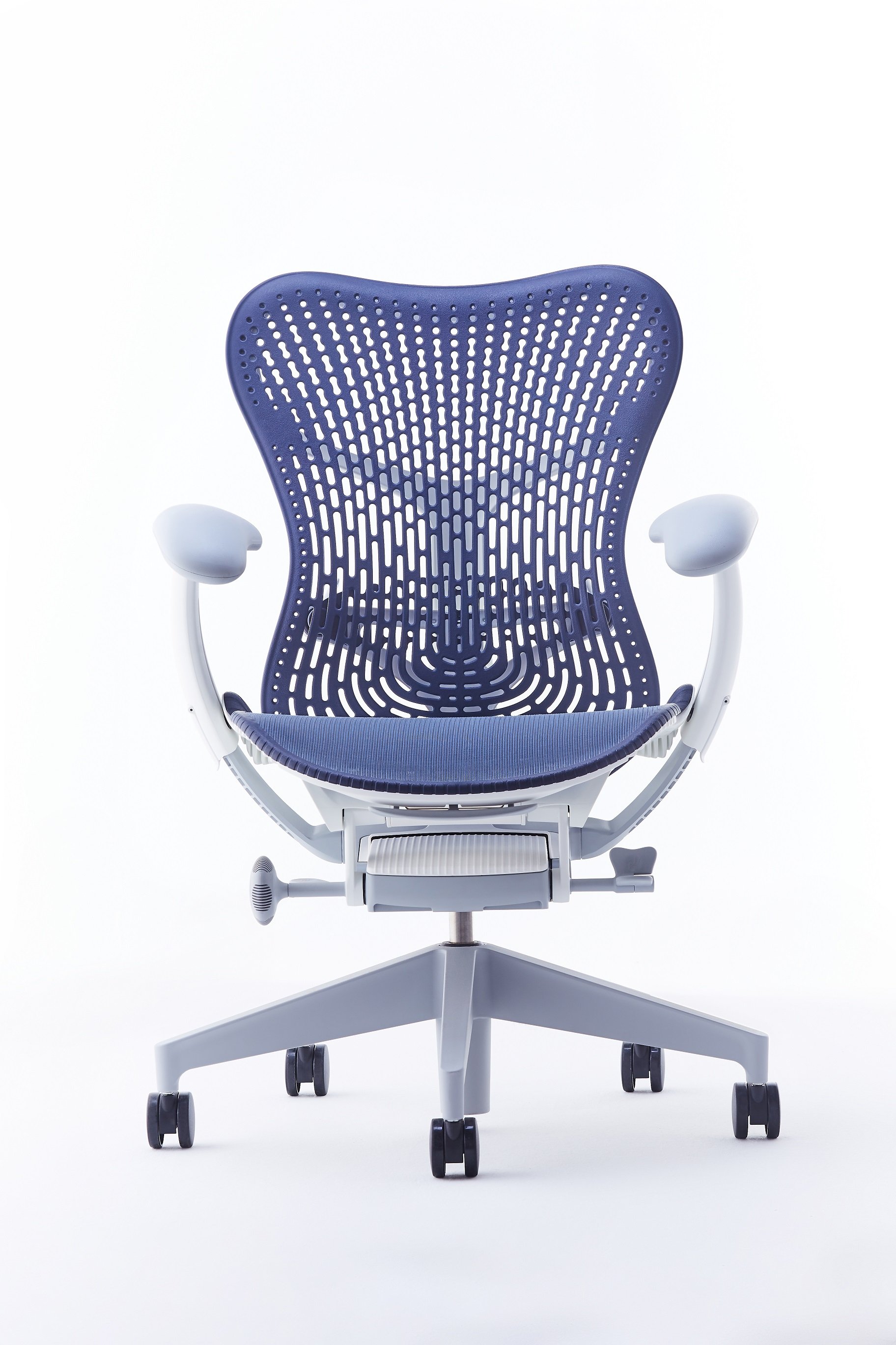 Cadeira de Escritório Mirra 2 Azul da Herman Miller | Programa Office