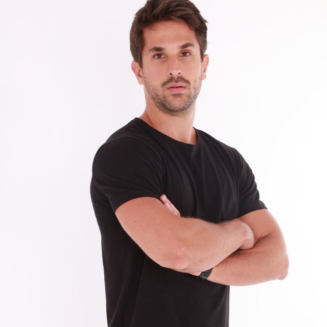 camiseta basica algodao com elastano