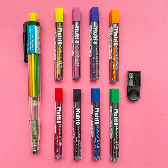 Lápis de Cor Automático PENTEL Multi 8 c/ 8 cores