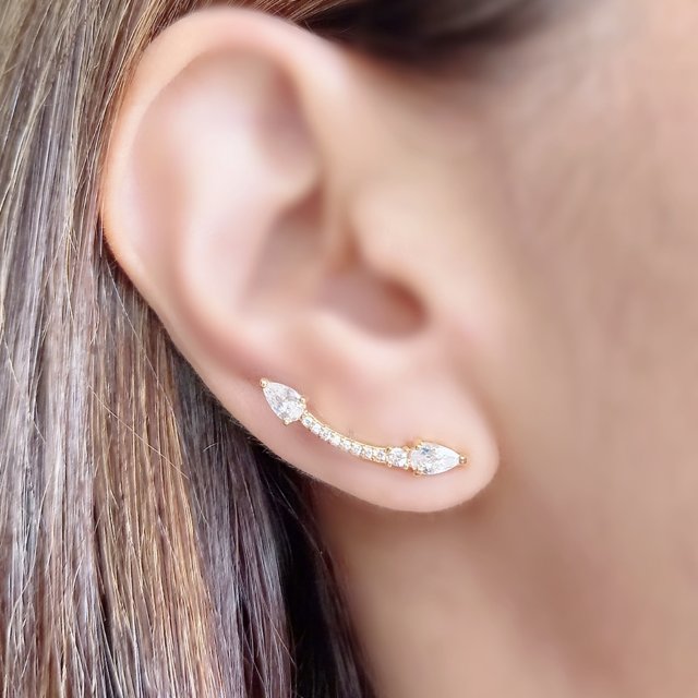 Ear Cuff Delicado Branco Semijoia Ouro 18K