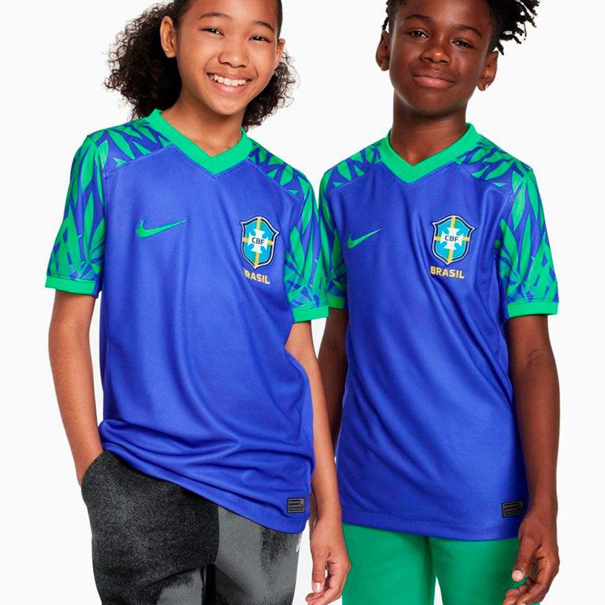 Camisa Nike Brasil II 23/25 Torcedor Pro Infantil