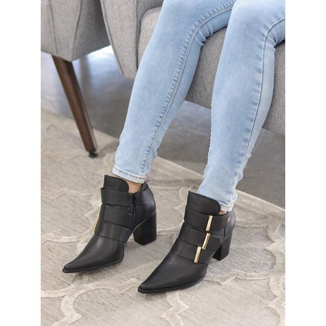 Bota Branca Dina Mirtz Inverno 2019 Bota Branca Cano Curto Salto