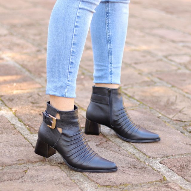 Dina Mirtz Bota Preta De Cano Baixo Bota Salto Cm Com Detalhe