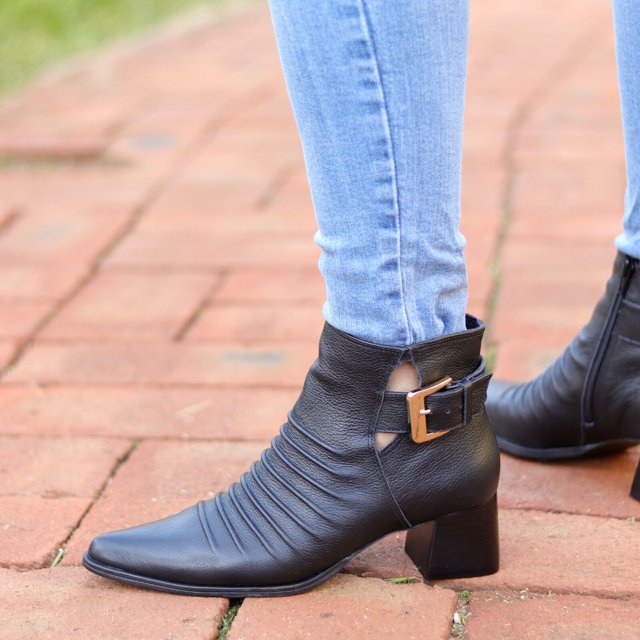 Bota Bico Fino Botas Salto Cm Bota Salto Cm Com Detalhe Rugas E