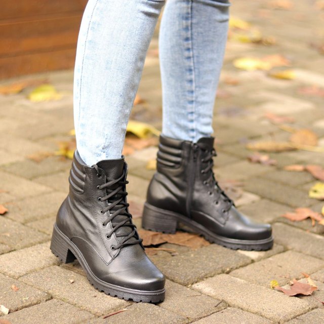 Coturno Feminino Tradicional em Couro Italeoni Melania Benett