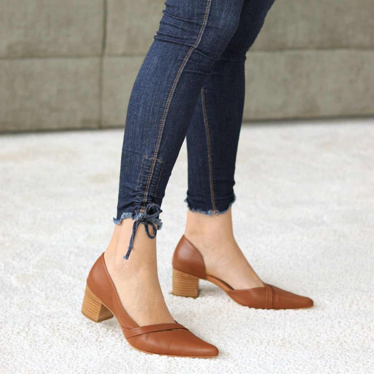 Scarpin Aberto na Lateral Dina Mirtz (Salto 5) | Melania Benett