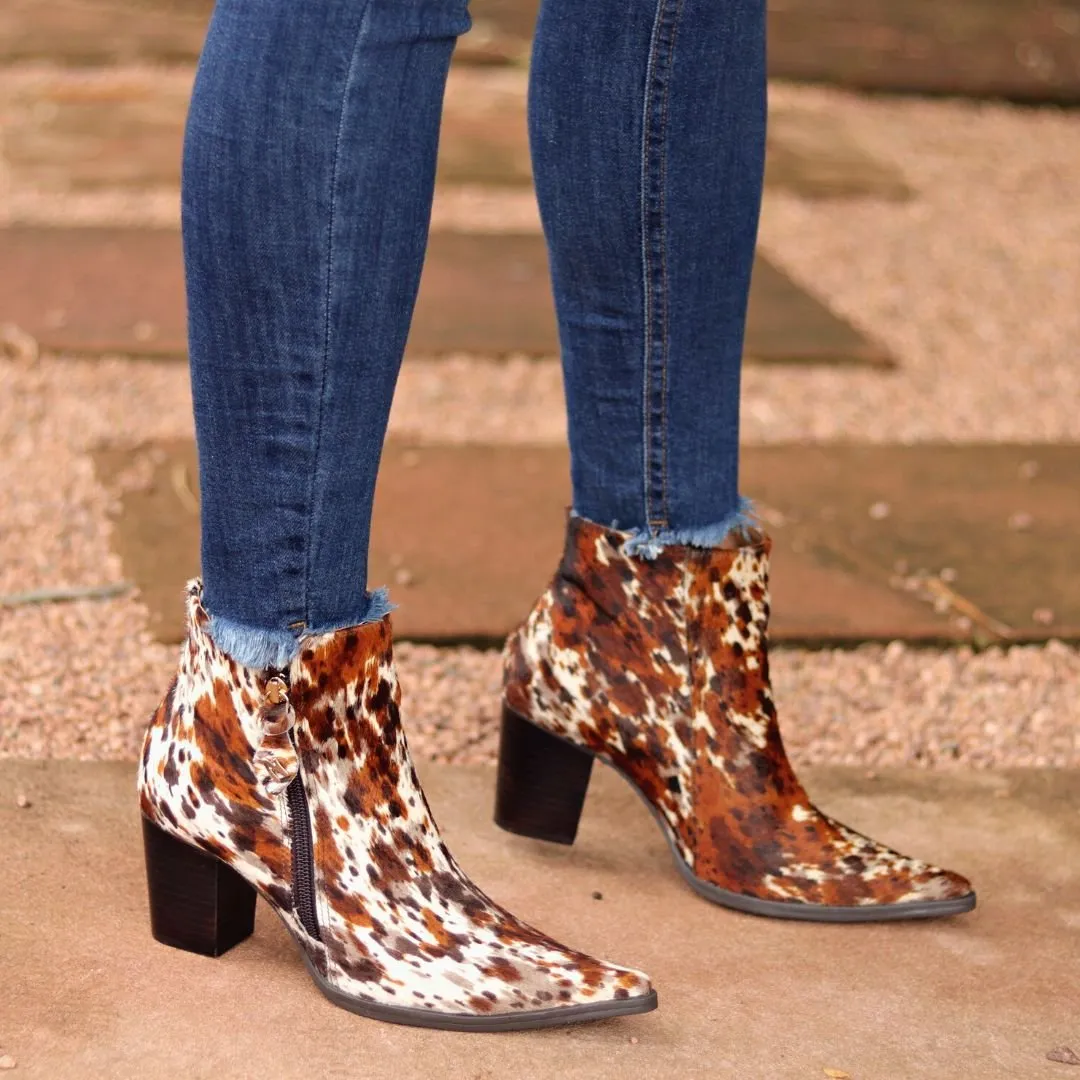 Bota Feminina Cano Curto com Zíper Dina Mirtz Melania Benett