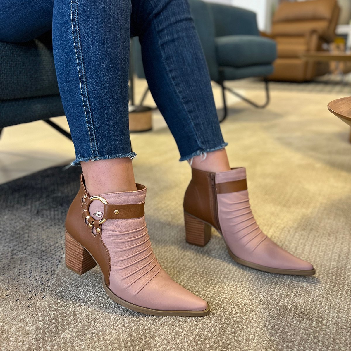 BOTA CANO CURTO ESTILO COUTRY DINA MIRTZ REF 20985 Fino Raro