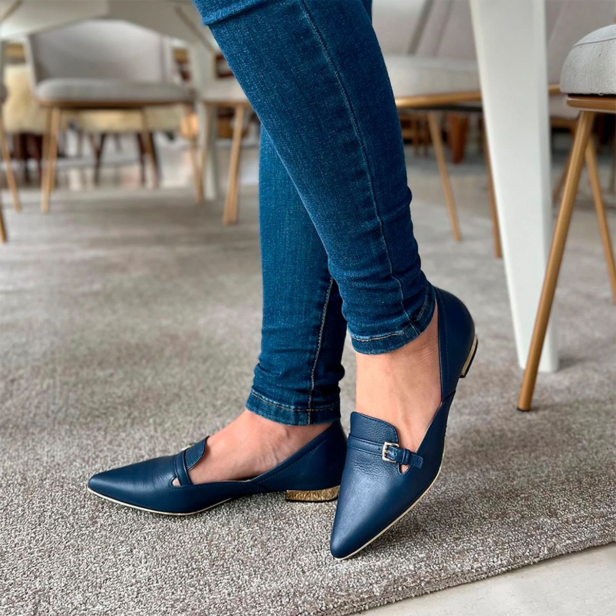 SAPATILHA BICO FINO EM COURO DINA MIRTZ REF 903 Fino Raro Site