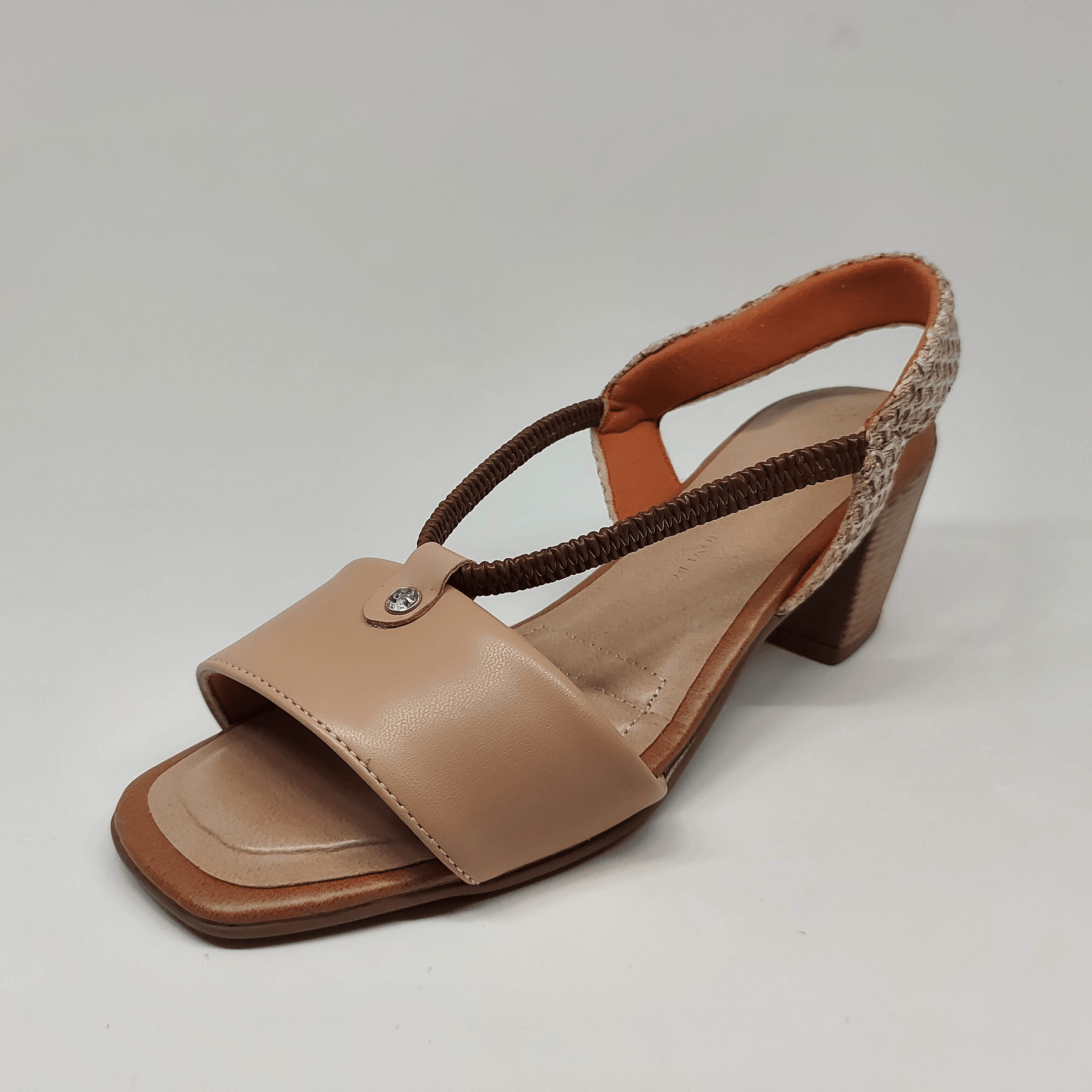 Sandália Anabela Modare Ultra Confort 7123.107 Nude em Promoção | Ofertas  na Americanas