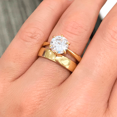 Aliança, aparador e solitário: 3 tipos de anéis atemporais | Montezza