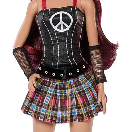 RBD ganha linha colecionável de bonecas Barbie com roupas inspiradas na  'Soy Rebelde Tour