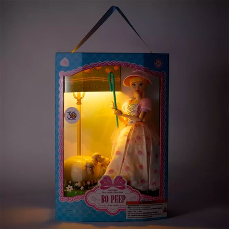PRÉ-VENDA Boneca Bo Peep Limited Edition Doll with Light-Up Box