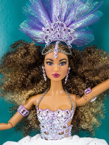 PRÉ-VENDA Boneca Barbie Collector Global Glamour Luciana - Mattel