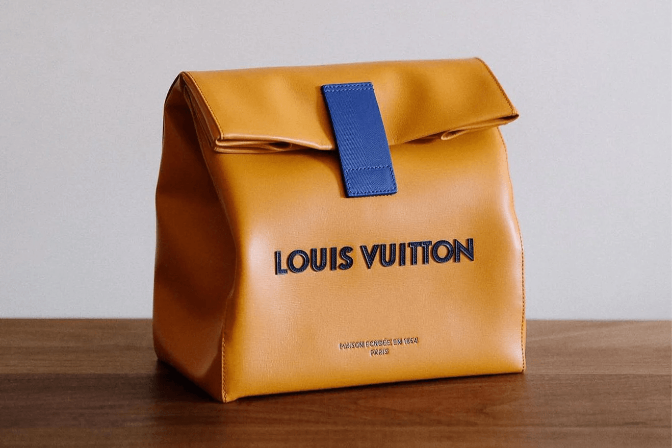 Louis Vuitton バッグ A nova Louis Vuitton “Sandwich Bag” em formato saco de Delivery