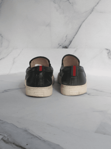 Tênis Slip On Gucci Tiger GG Monogram Preto | Zivē Club Tênis Slip On Gucci Tiger GG Monogram Preto | Zivē Club