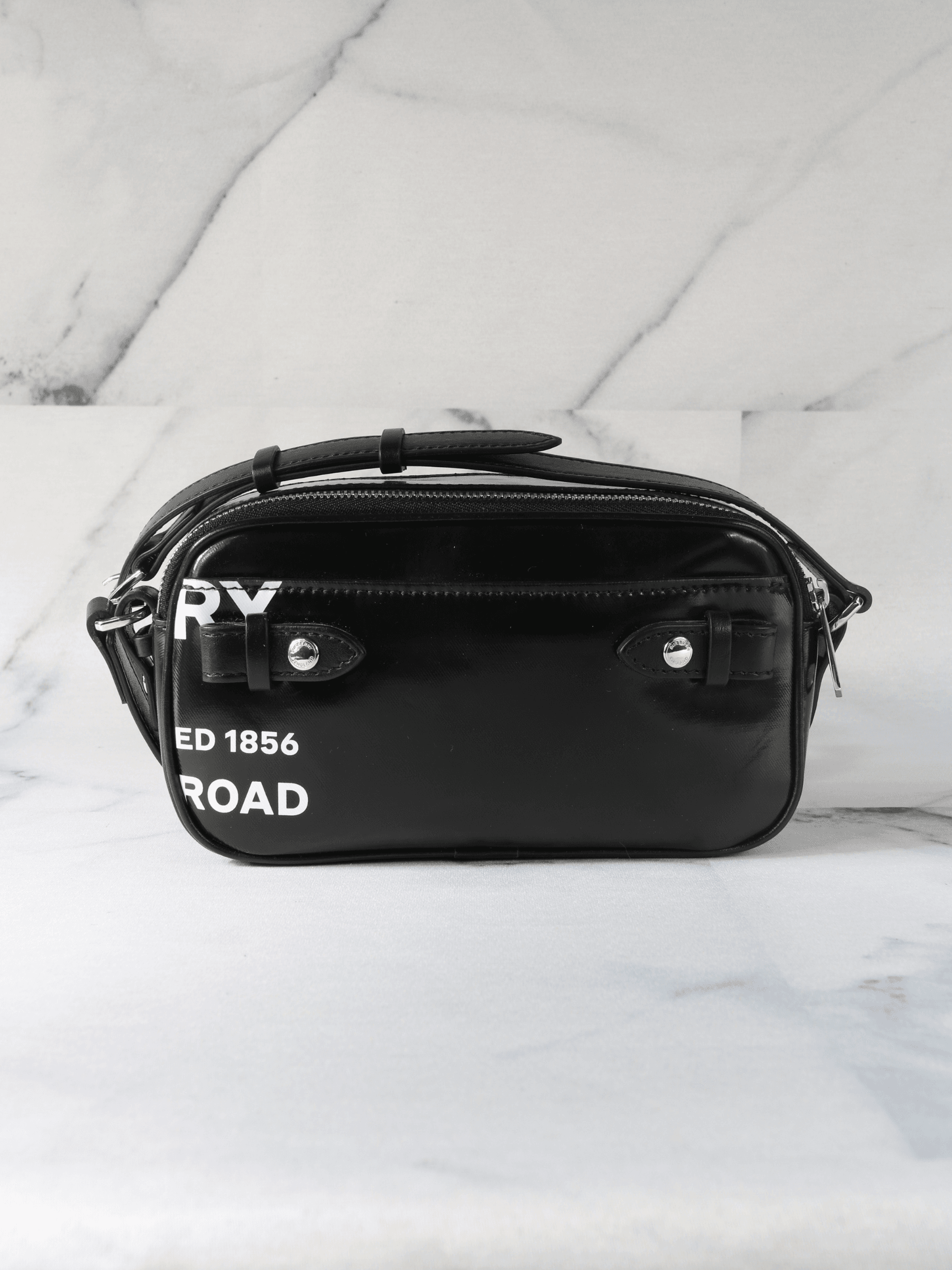 Bolsa Burberry Camera Micro Horseferry Preta | Zivē Club