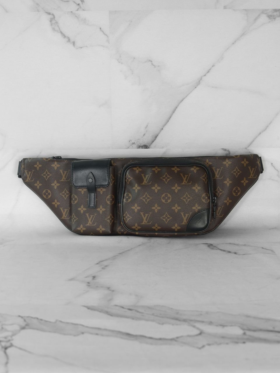 Bolsa Louis Vuitton Christopher Bumbag Monogram Marrom | Zivē Club