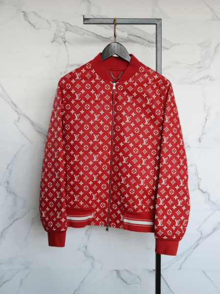 Jaqueta Louis Vuitton x Supreme Couro Baseball Monogram Vermelha