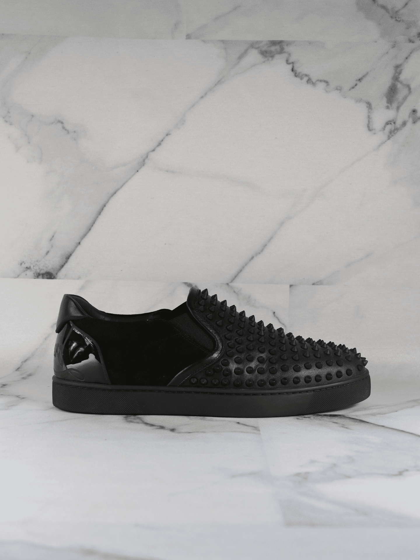 【極美品】◇Christian Louboutin◇オーロラスパイク◇36◇ Tênis CHRISTIAN LOUBOUTIN Spike Sock - MYRA STORE