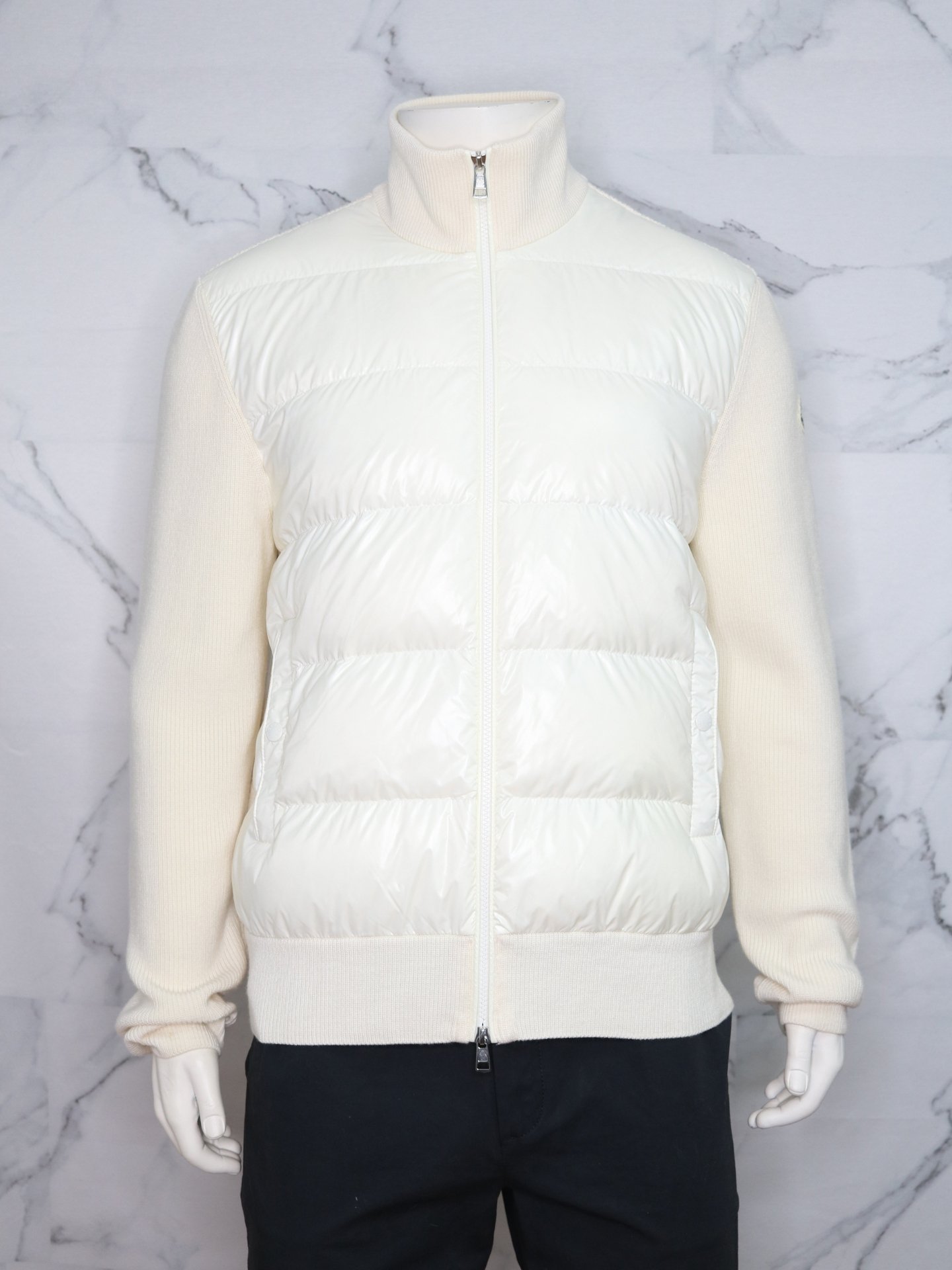 Jaqueta Moncler Cardigan Tricot Bege | Zivē Club
