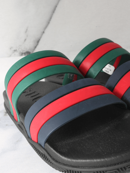 Chinelo Slide Gucci Web Preto | Zivē Club
