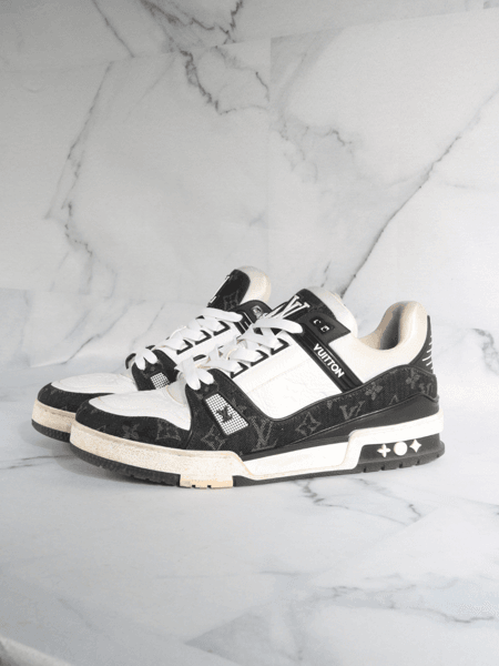 Tênis Louis Vuitton Trainer Preto | Zivē Club