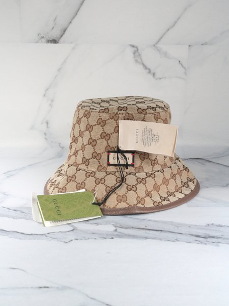 Bucket Gucci Dupla Face GG Monogram e Xadrez | Zivē Club