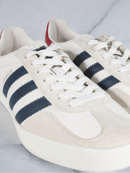 Tênis Gucci x Adidas Gazelle Branco/Azul/Vermelho | Zivē Club