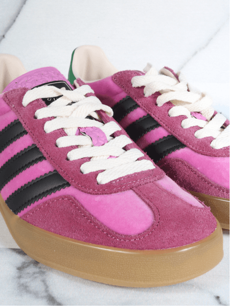 Tênis Gucci x Adidas Gazelle Rosa | Zivē Club