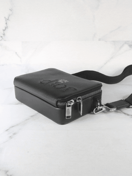 Bolsa Dior x ERL Pouch Logo Preta | Zivē Club