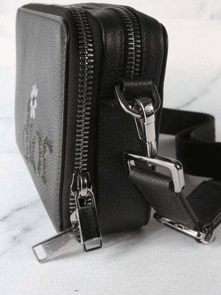 Bolsa Dior x ERL Pouch Logo Preta | Zivē Club